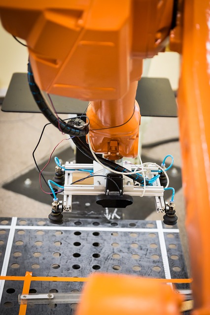 Manufacturing robot